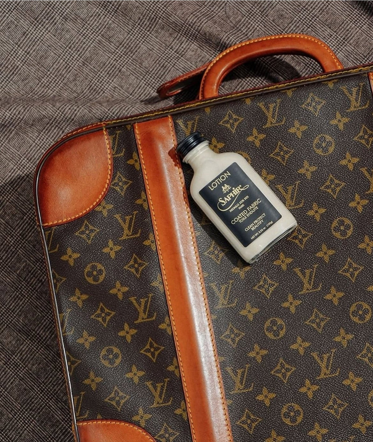 Lotion Coated Fabric, Saphir Médaille d'Or