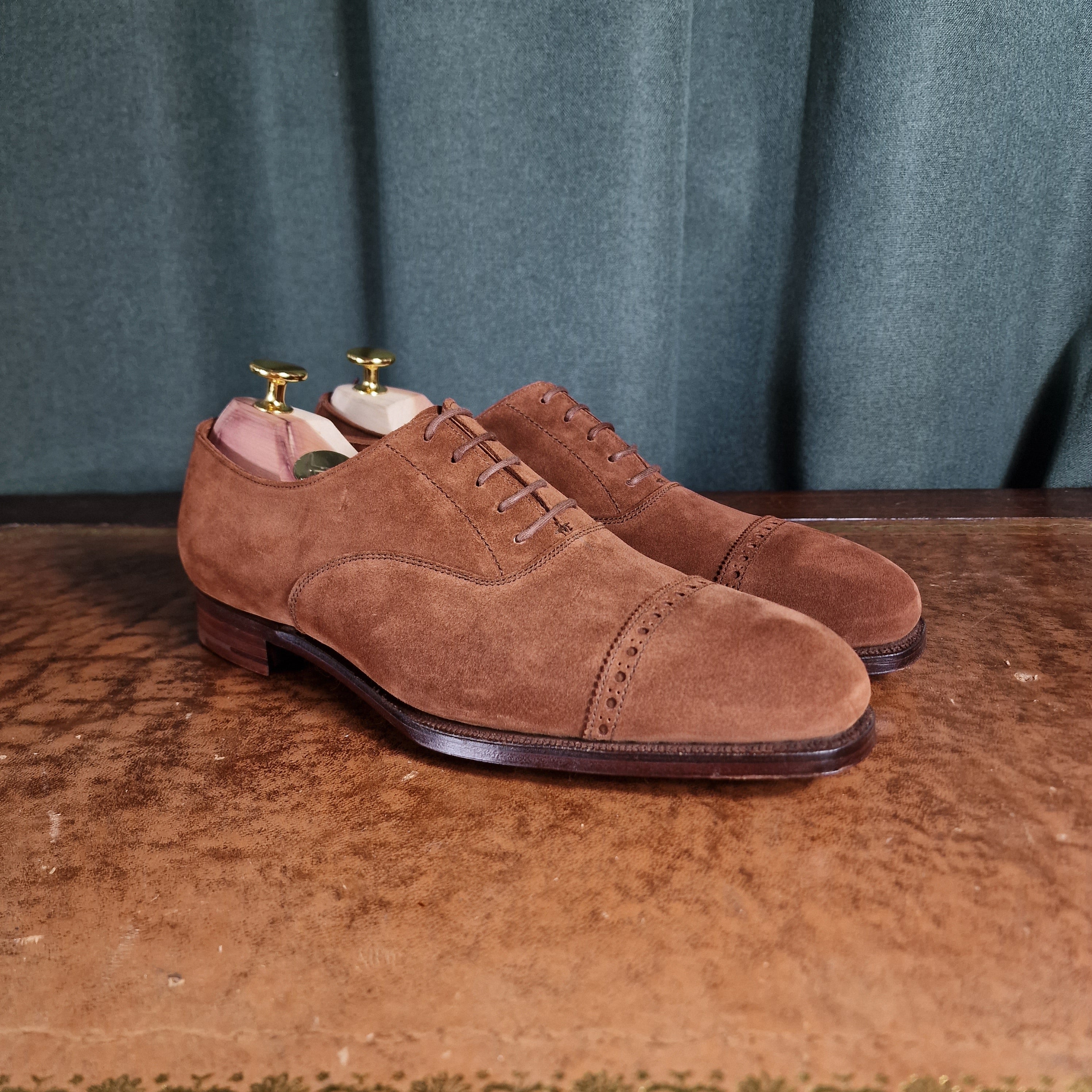 Belgrave Polo Suede (6E) Crockett & Jones – Hammargruppen