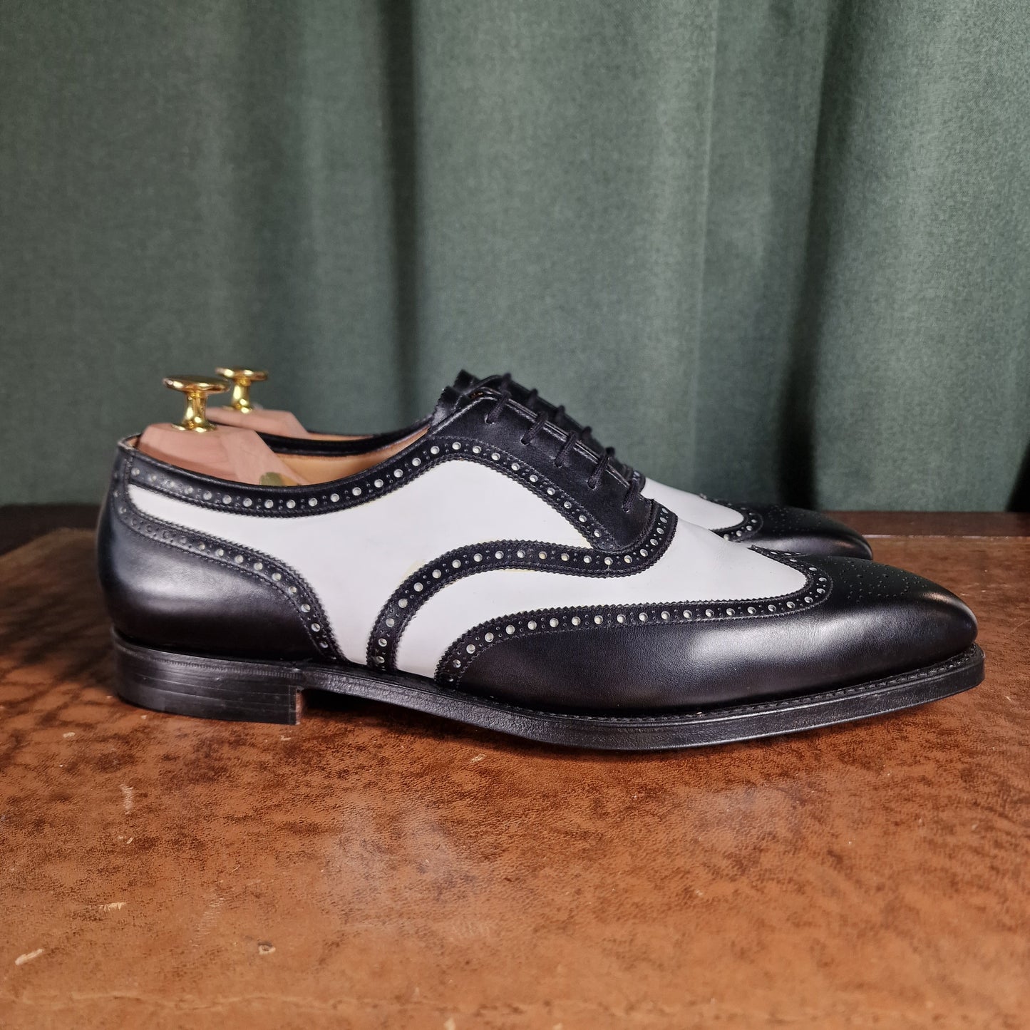 Gerrard Black & White Calf (8,5F & 12F) Crockett & Jones