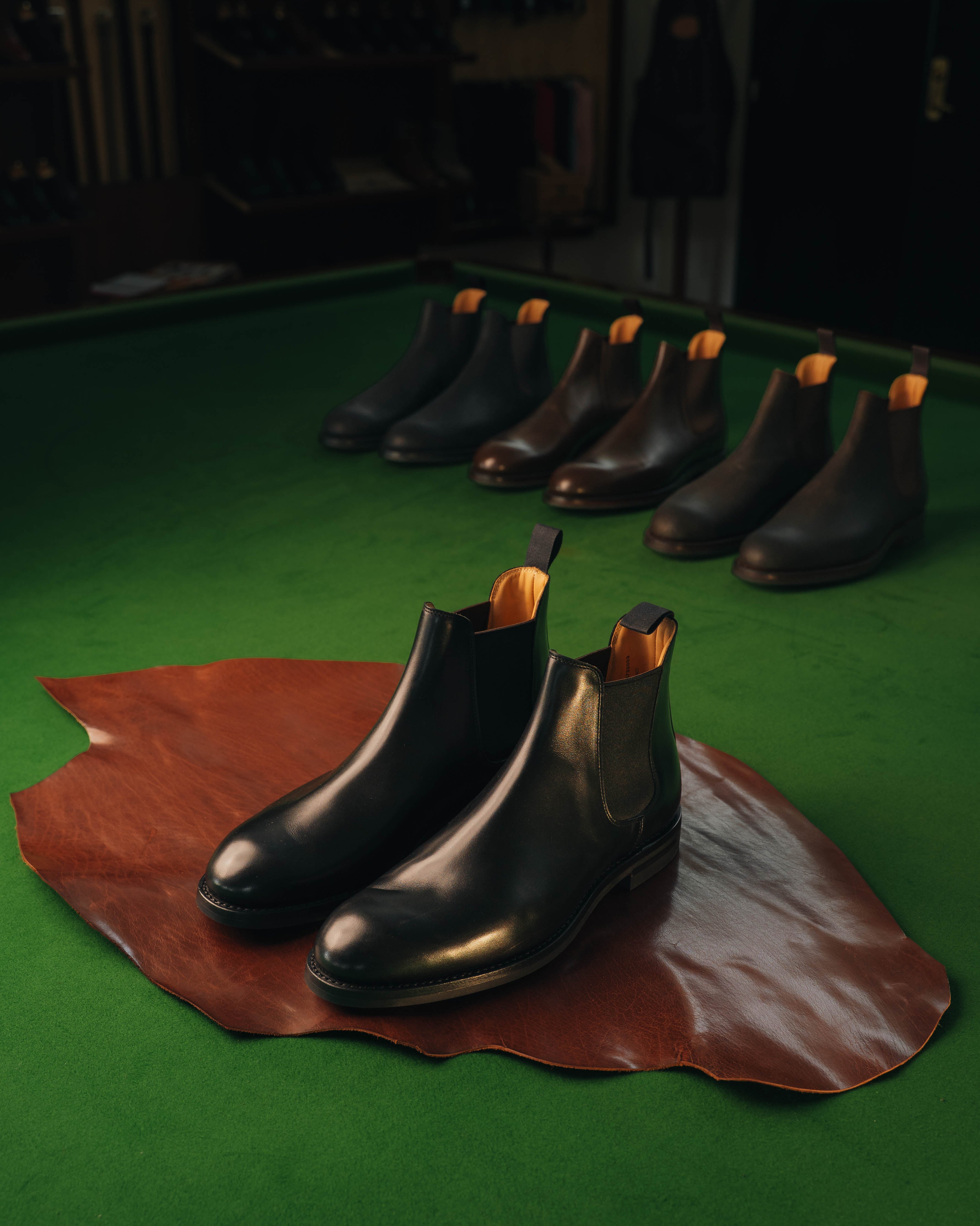 Chelsea 5 Black Wax Calf Chelsea Boots Herr – Crockett & Jones