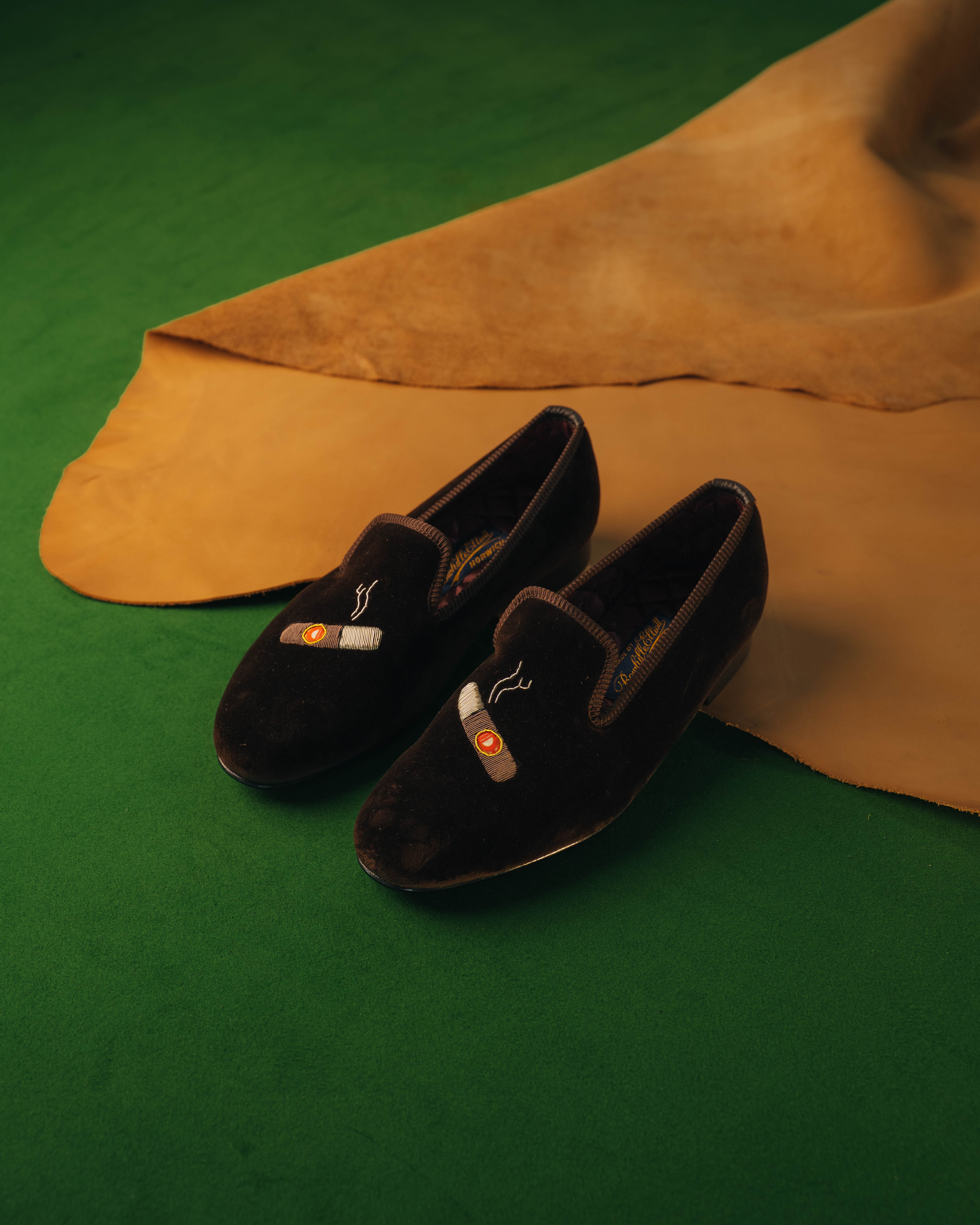 Brown Velvet Cuban Cigar Albert Slippers – Bowhill & Elliott