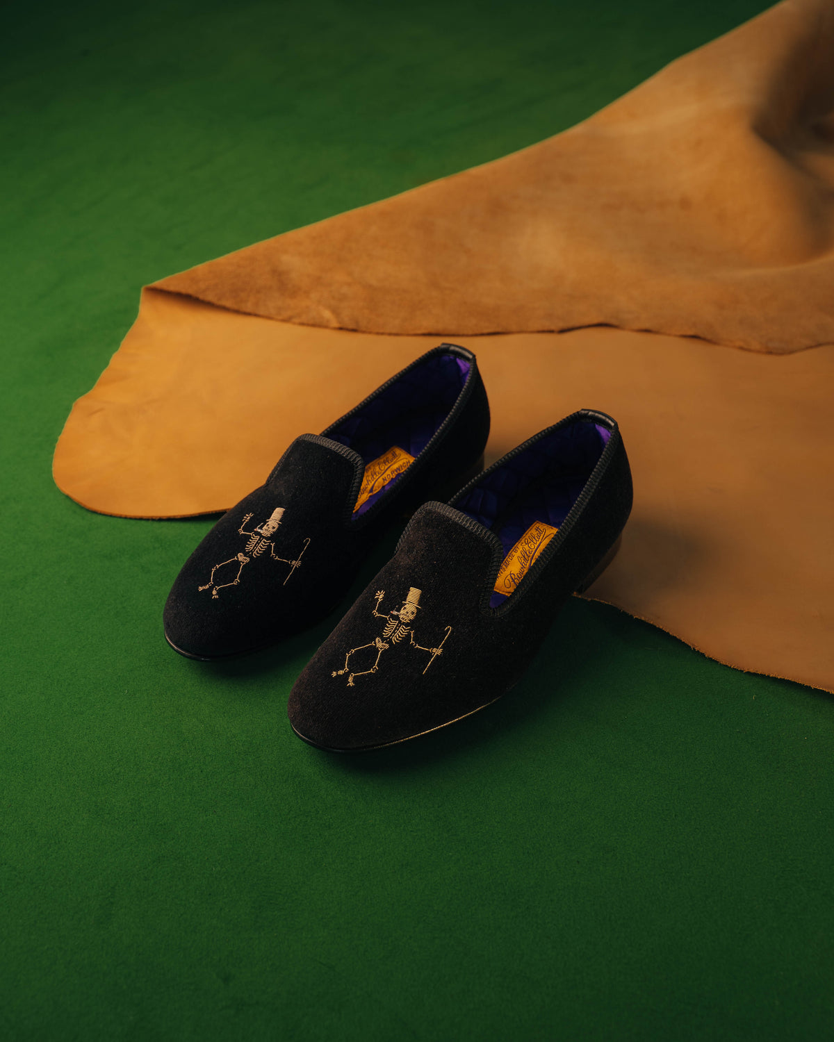 Albert Slippers Cabaret Skeleton, Bowhill & Elliott