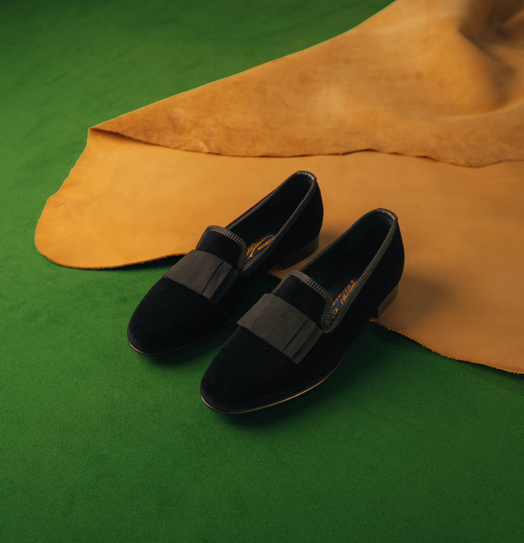 Black Velvet Flat Bow Albert Slippers – Bowhill & Elliott