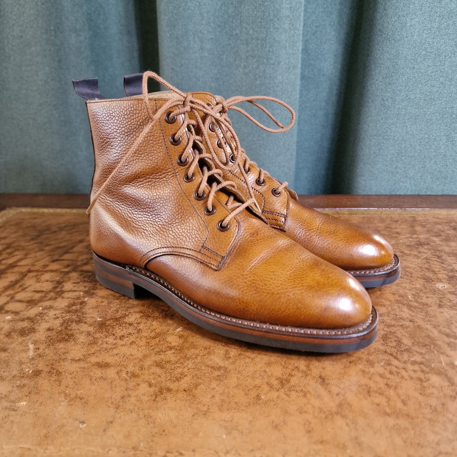 Barnwell II Tan Scotch Country Grain 'Dainite' (60C/4,5C) Crockett & Jones - Hammargruppen