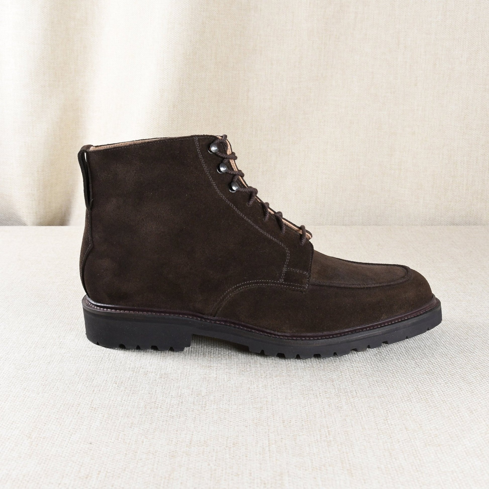 Donegal 2 Boot, Dark Brown Suede ‘Vibram’ Crockett & Jones - Hammargruppen