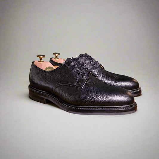 Grasmere Black Scotch Grain ‘Dainite, G - vidd’ (6,5G) Crockett & Jones - Hammargruppen
