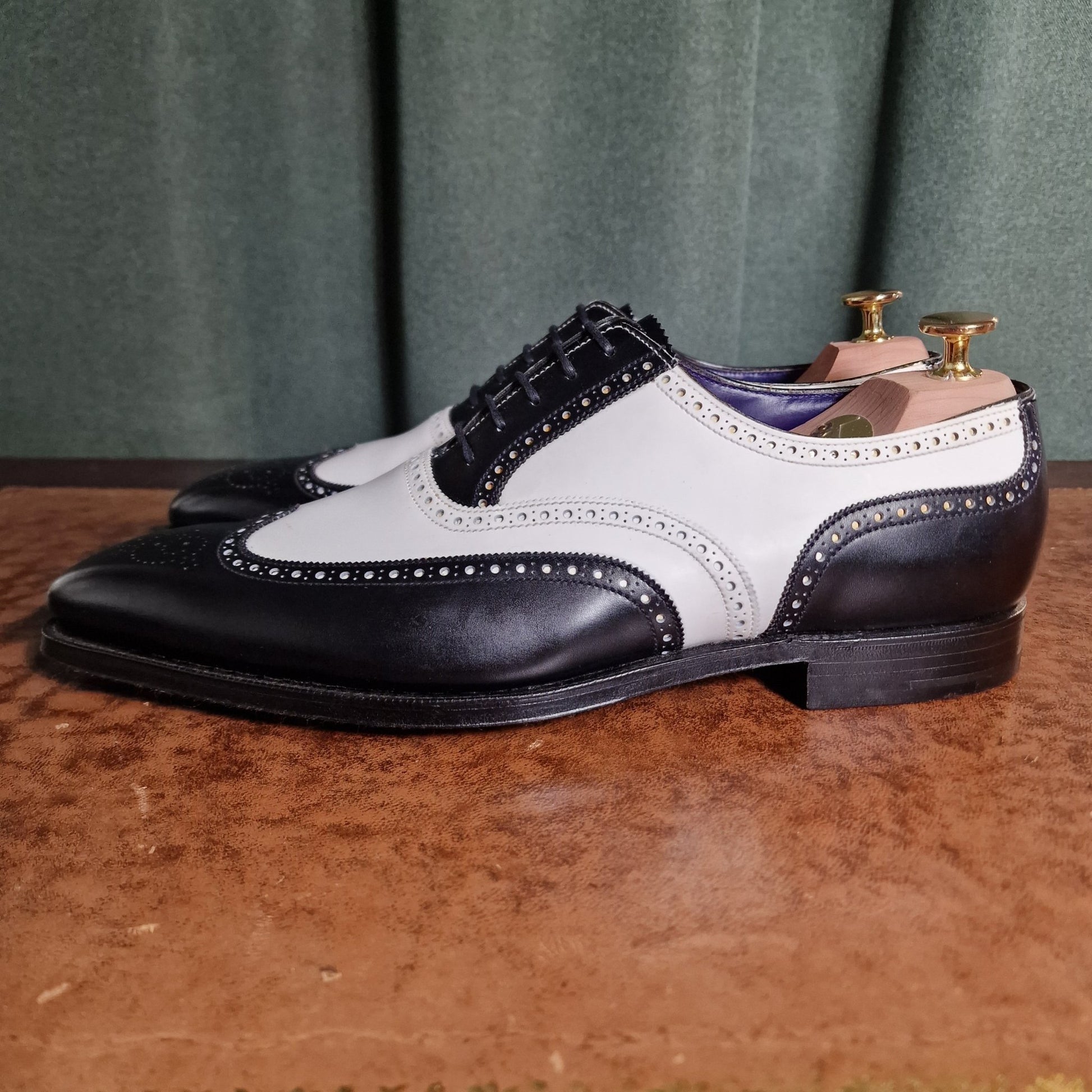 Guildford Black & White Calf (7F & 8,5F) Crockett & Jones - Hammargruppen
