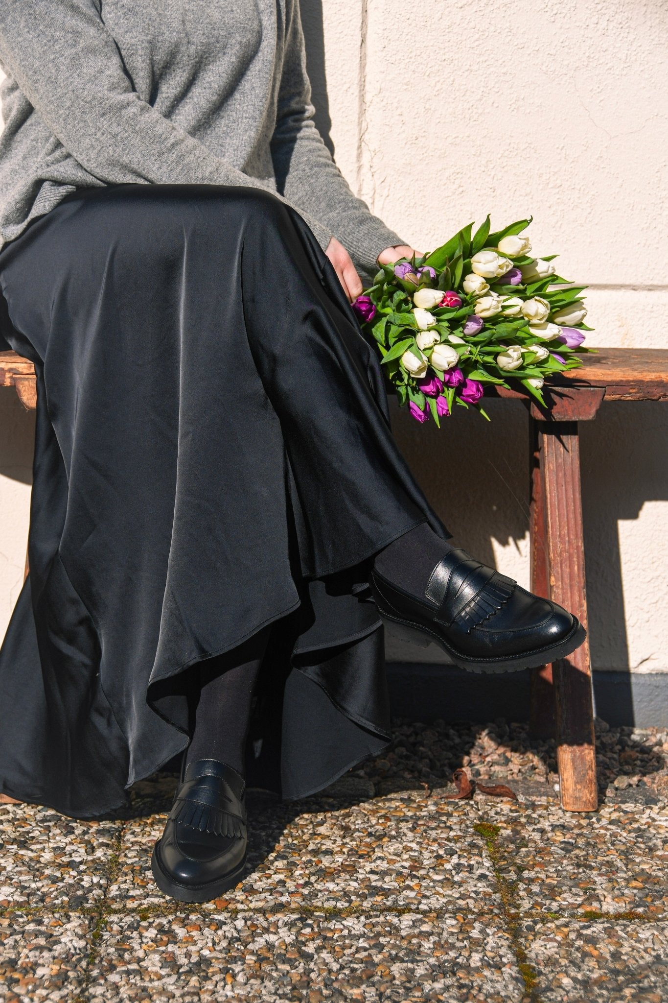 Julia Penny Loafer, Black Calf 'Vibram' Crockett & Jones - Hammargruppen