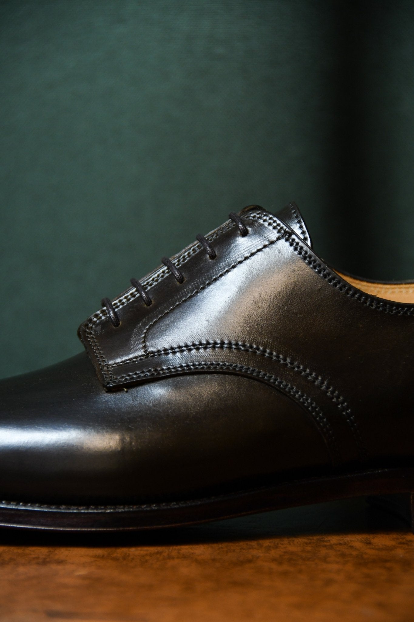 Midhurst 4 Derby, Dark Brown Cordovan 'Dainite' Crockett & Jones - Hammargruppen