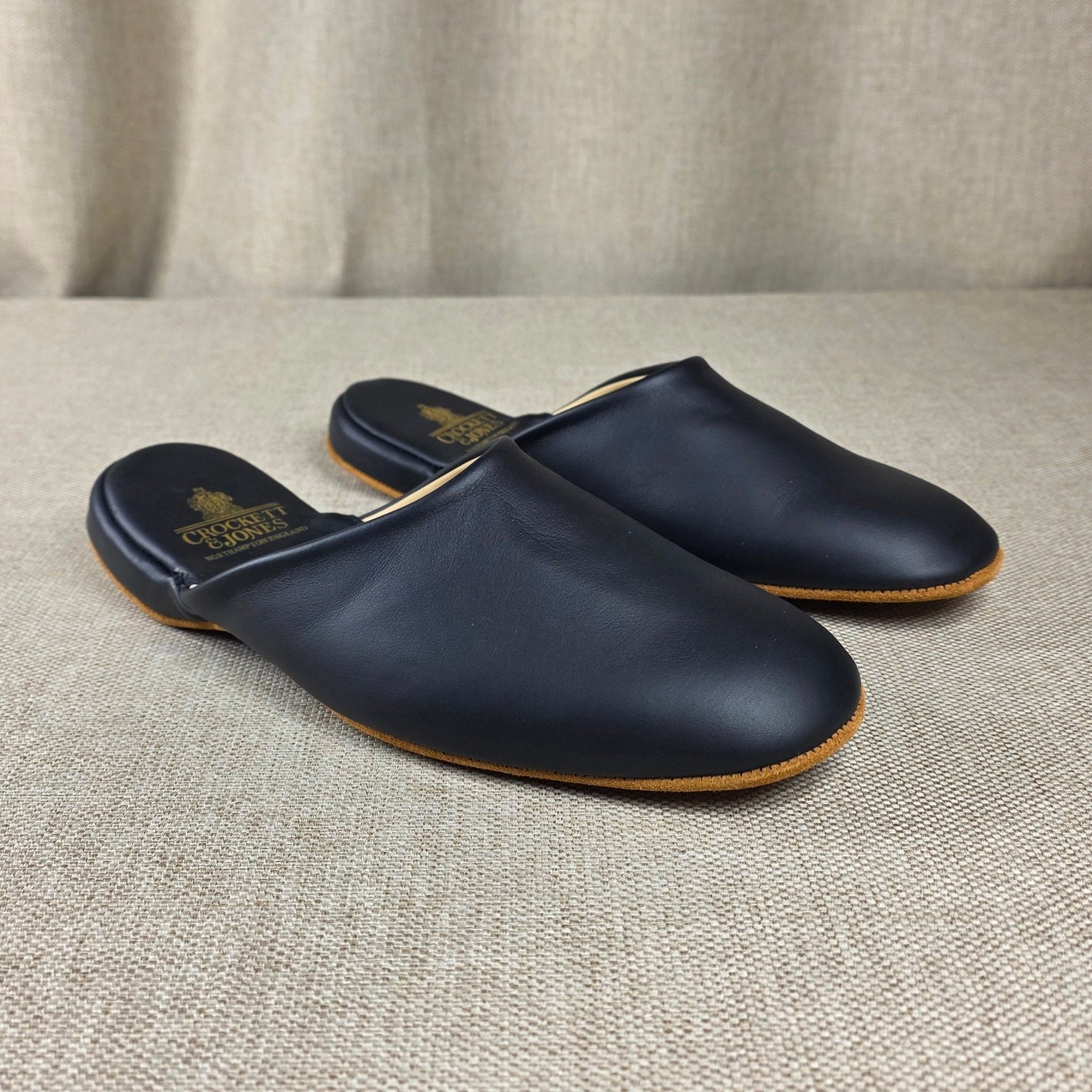Mule Slipper Black Calf (8 & 9) Crockett & Jones - Hammargruppen