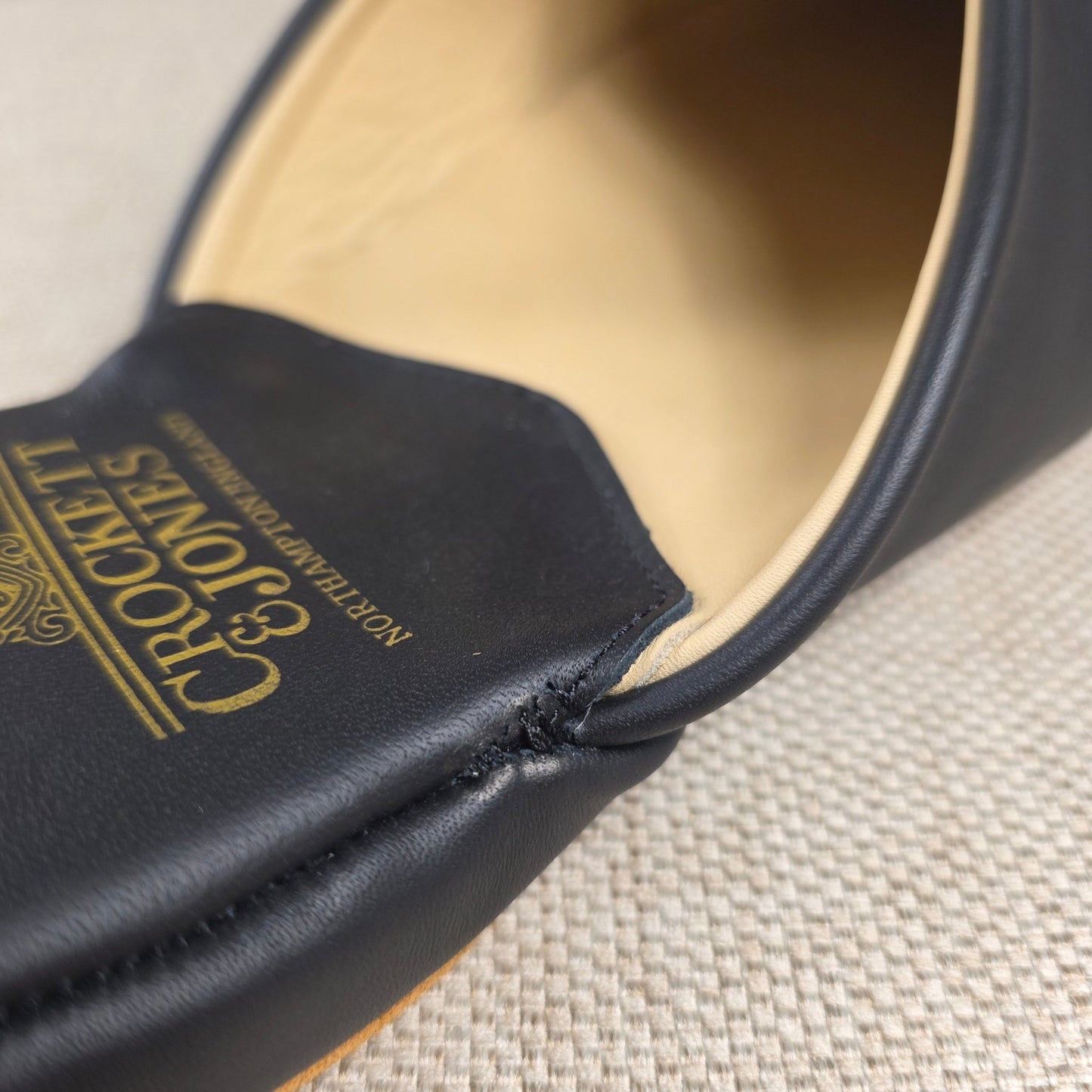 Mule Slipper Black Calf (8 & 9) Crockett & Jones - Hammargruppen