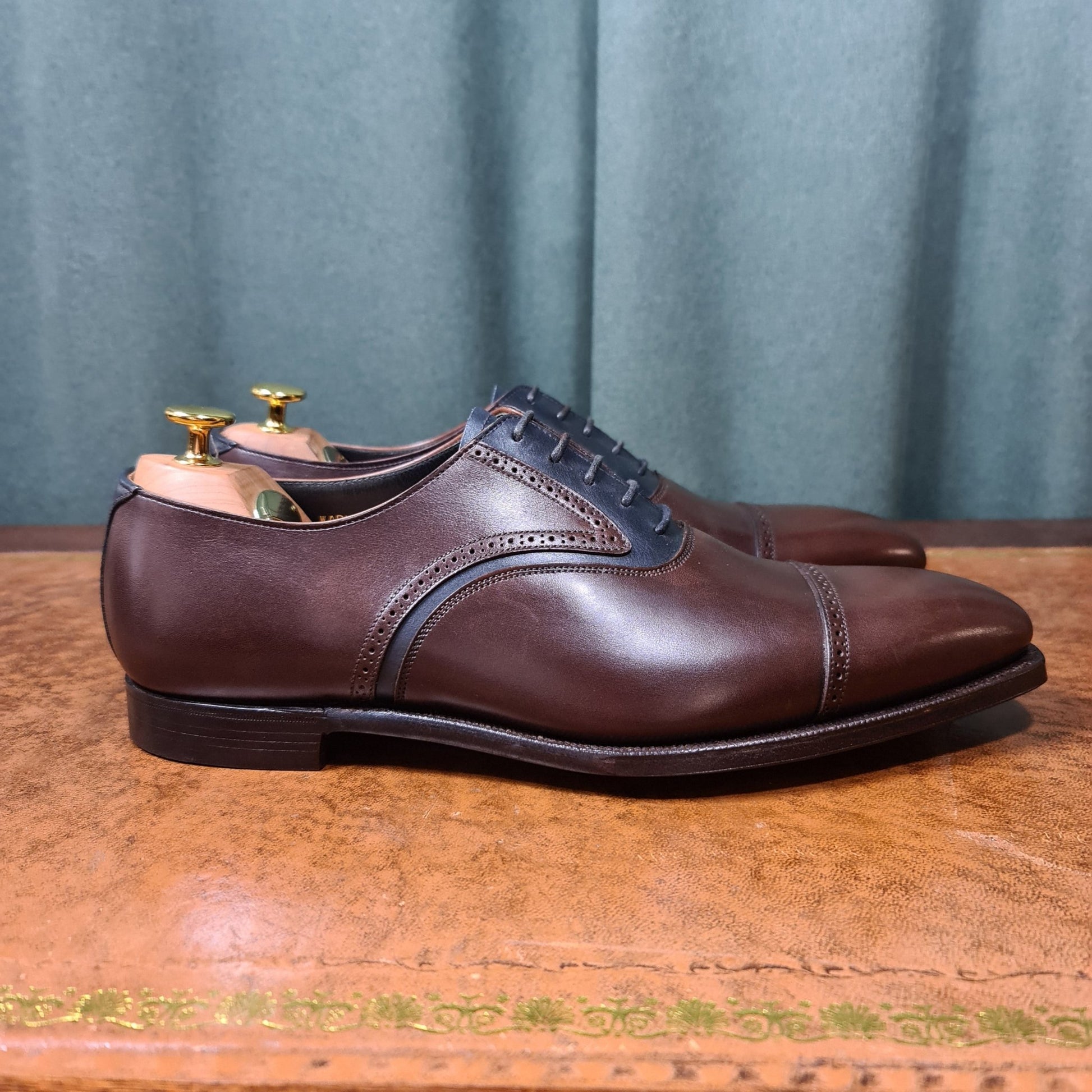 Wadhurst Oxford Dark Brown & Navy Calf (8,5E) Crockett & Jones - Hammargruppen