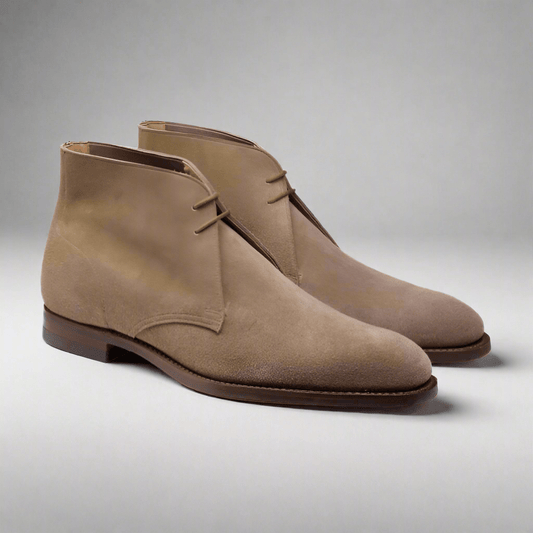 Sulgrave Chukka Boot, Khaki Suede 'City' Crockett & Jones - Hammargruppen